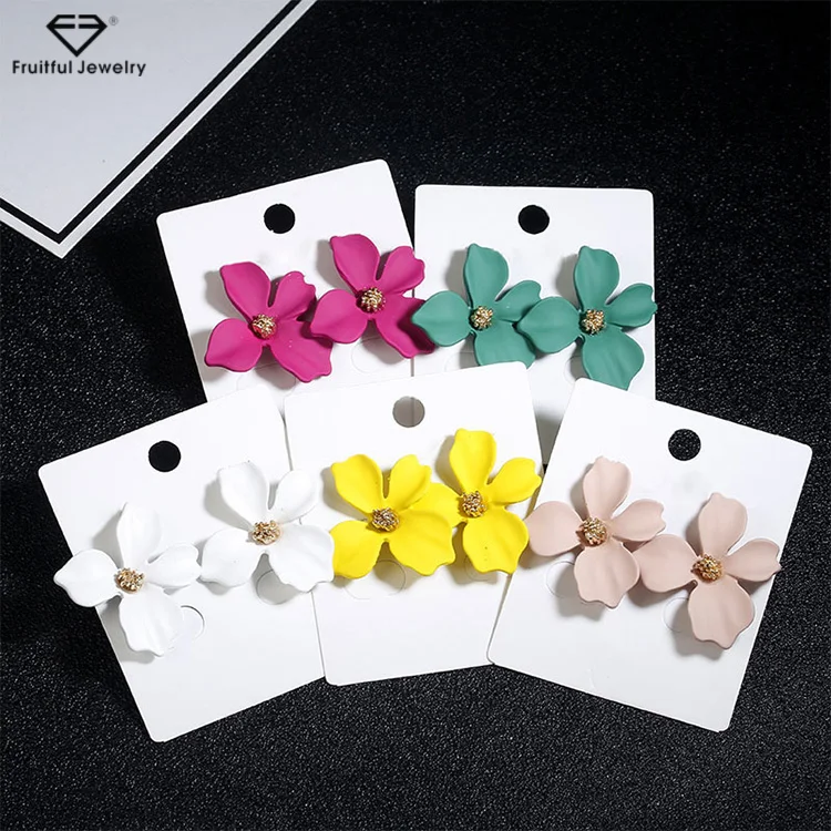 

Fashion Petal-Shaped Acrylic Resin Earrings 3D Flower Petal Earrings Korean New Creative Summer Manufacturers Direct Sales, Picture shows