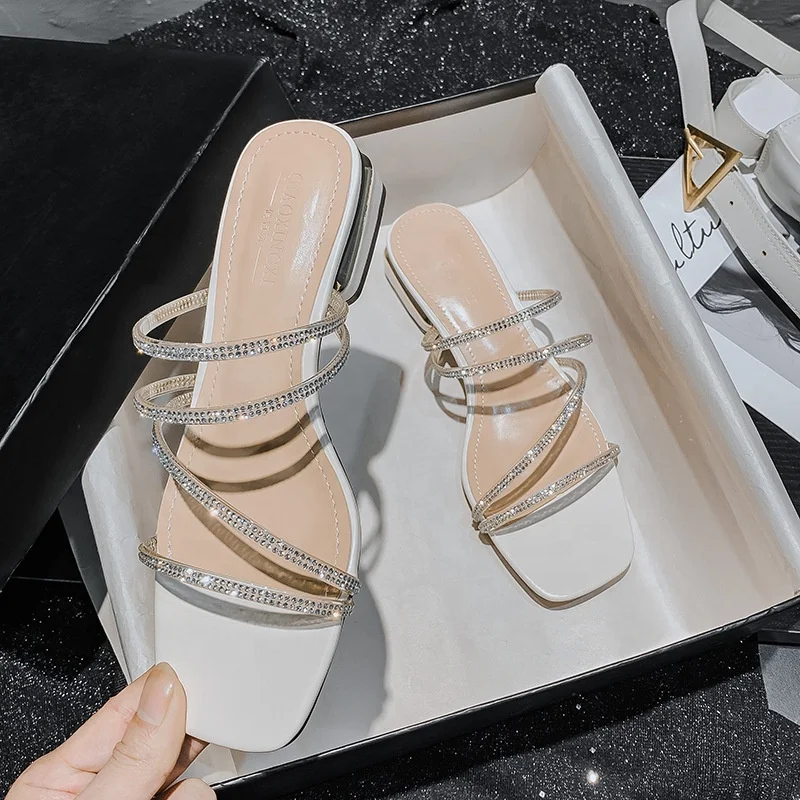 

Latest Design Crystal Slipper Women's Outer Double Purpose All-match Chunky Heel Large Size Sandals