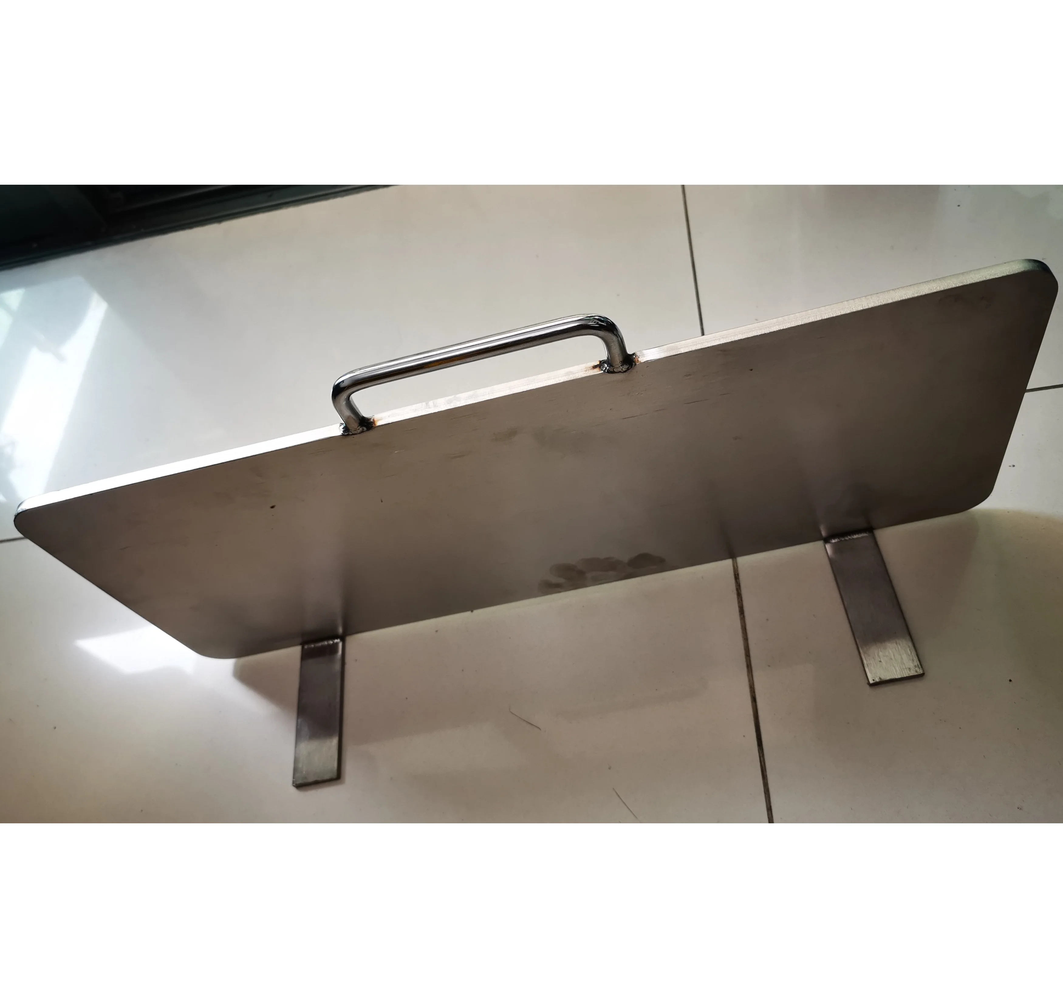 

Fire reflector / Charcoal seperator/ Argentine grill accessory