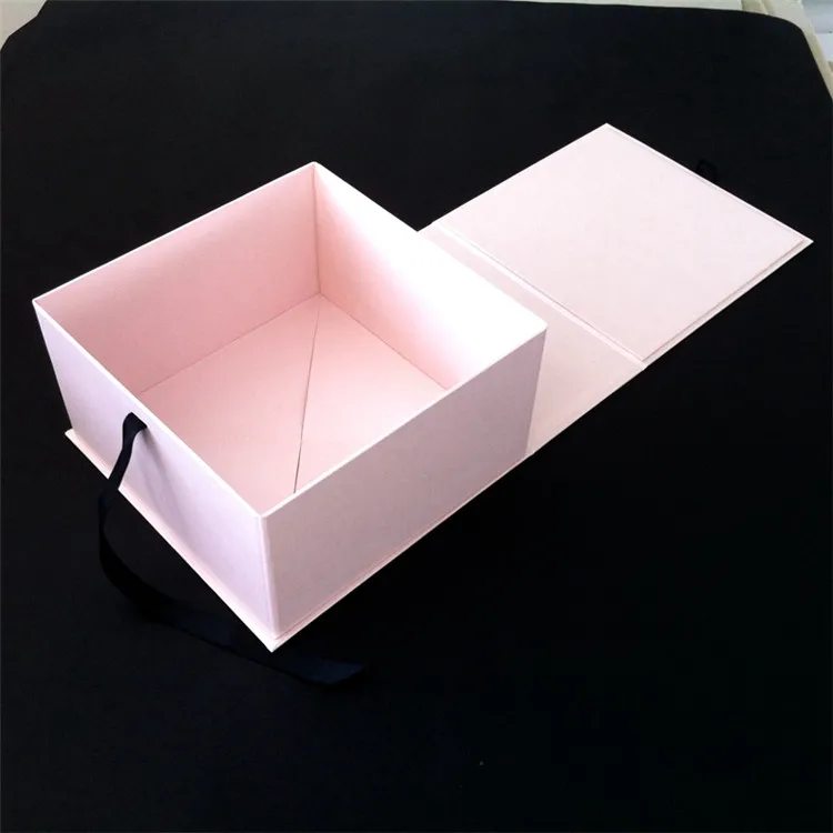 
Elegant Design Corrugated Packaging Box Custom Logo with Ribbon Magnetic Closure Gift Box for Weeding Dress Clothing Shoes 