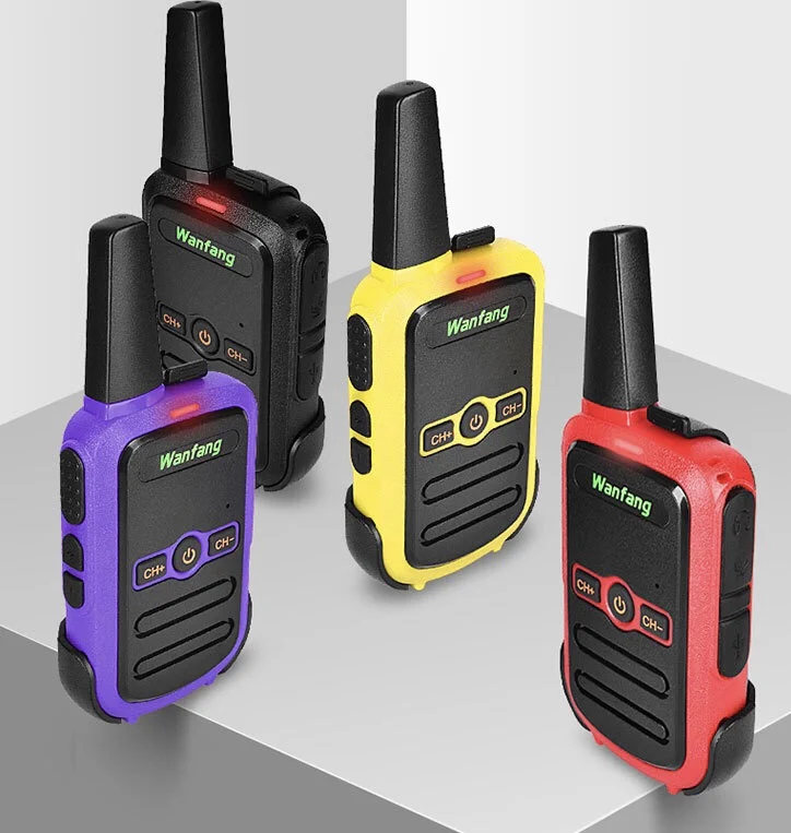 

2020 New Design Multiple Colors Mix Pack 16 channels 5km Long Range Walkie Talkie Radios with earphone