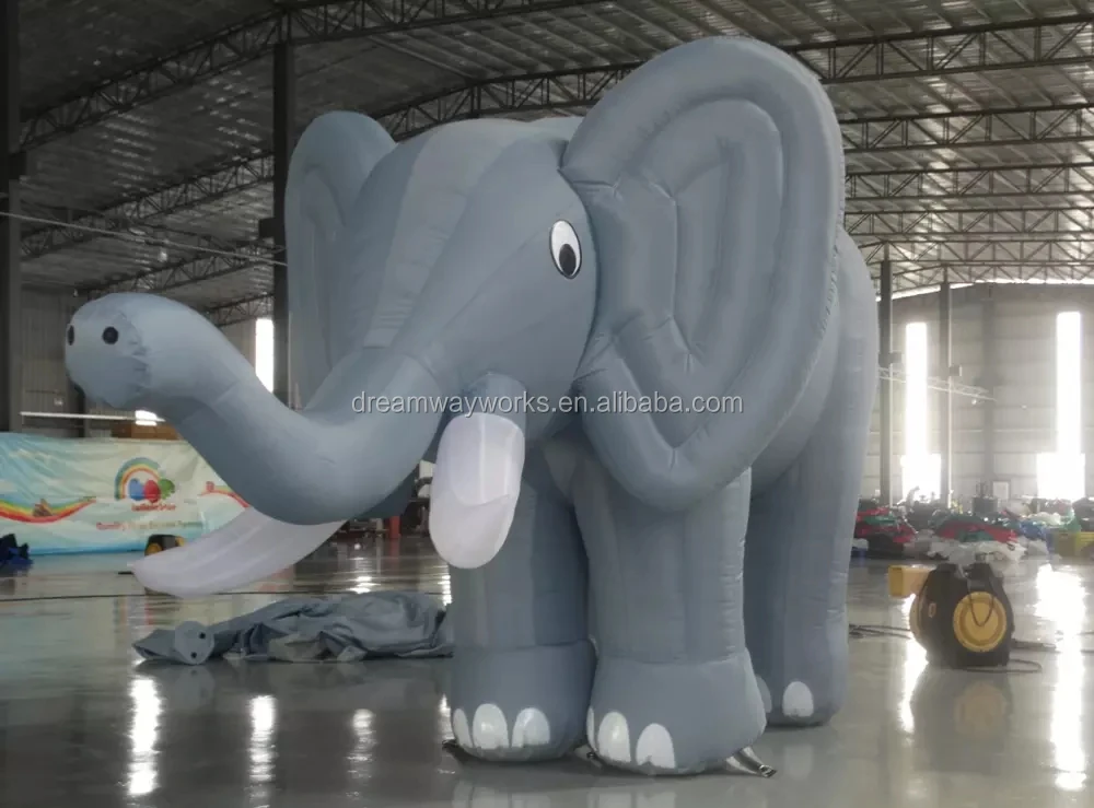 Слоник без рекламы. Резиновый слон Советская игрушка. Резиновый слон сбабам.
