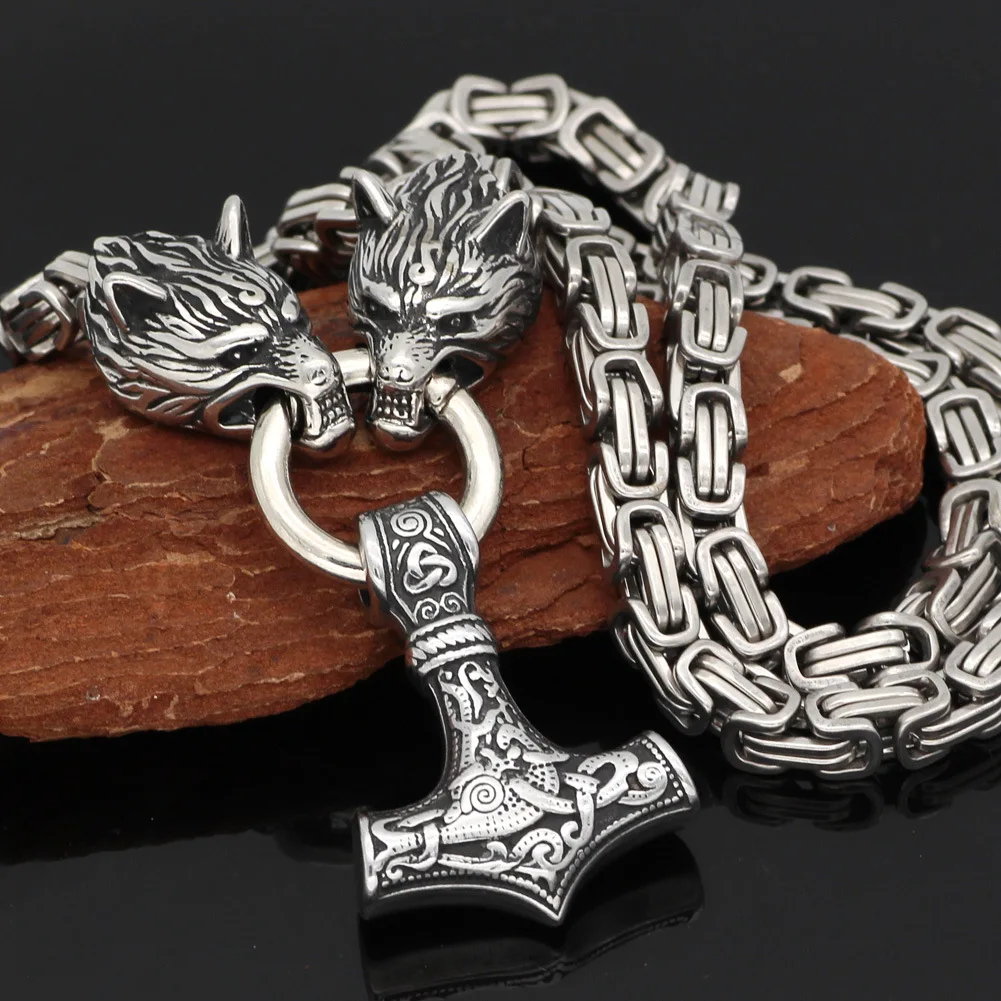

Nordic Celtic Wolf Men's Necklace Viking Wolf Head Stainless Steel Pendant Norse Amulet Jewelry Necklace (KSS377), Same as the picture