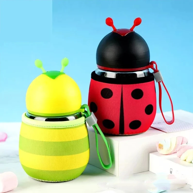

Hot selling creative cute cartoon portable small beetle children's student customized small Kids glass water bottle
