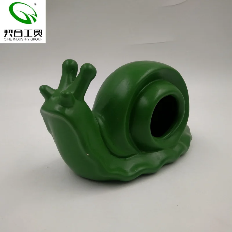 

Customizable factory wholesale cheap kitchen decoration sponge holder animal snail shape ceramic sponge holder