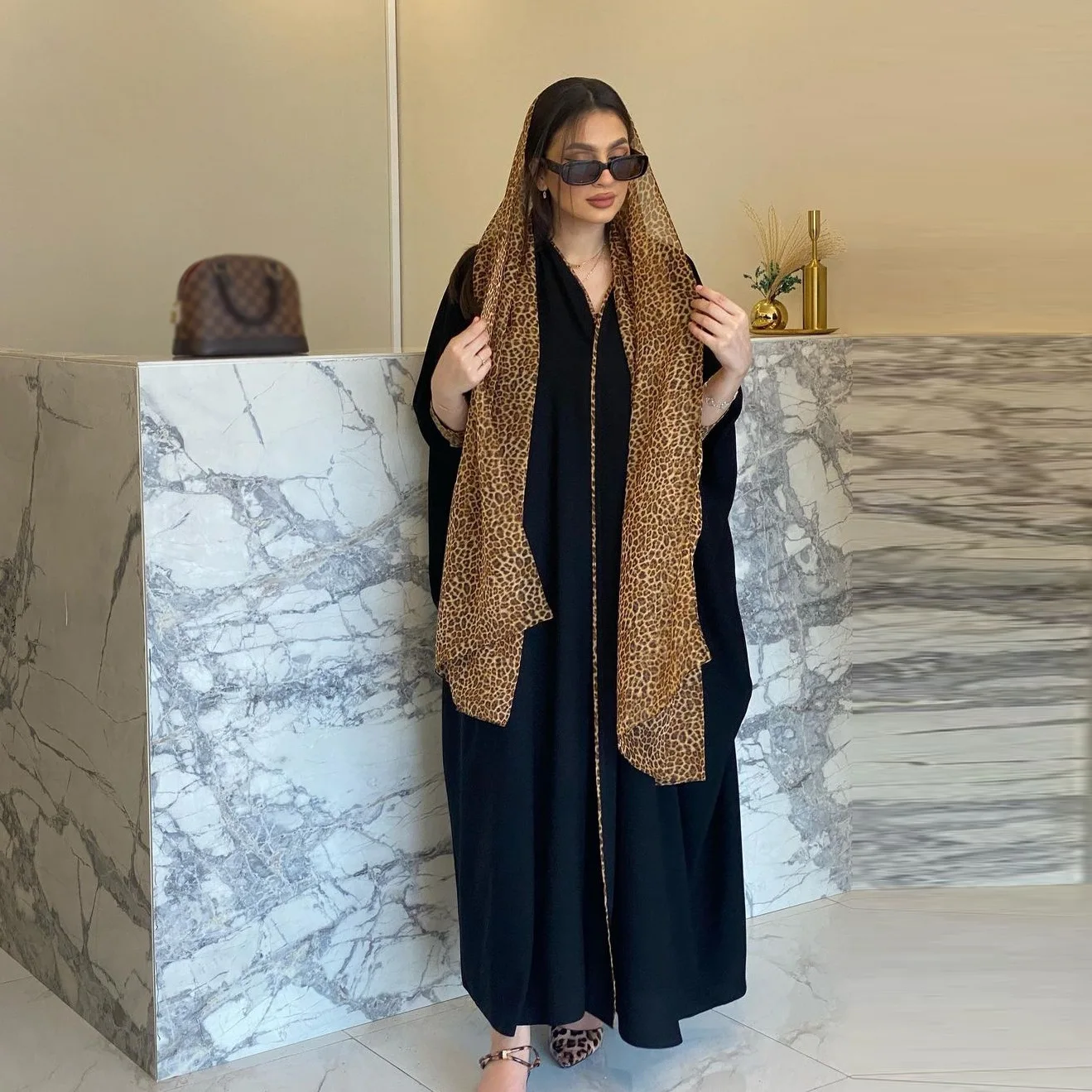 

Middle East style leopard print Islamic national dress abaya two-piece set set leopard print hijab and cardigan for ladies