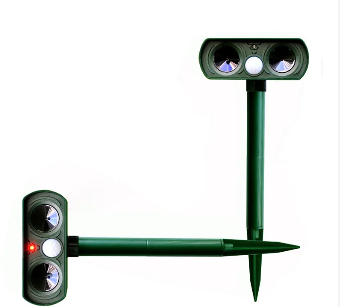 

New product Solar Ultrasonic Mouse Repeller Outdoor Solar Pest Snake Repellent