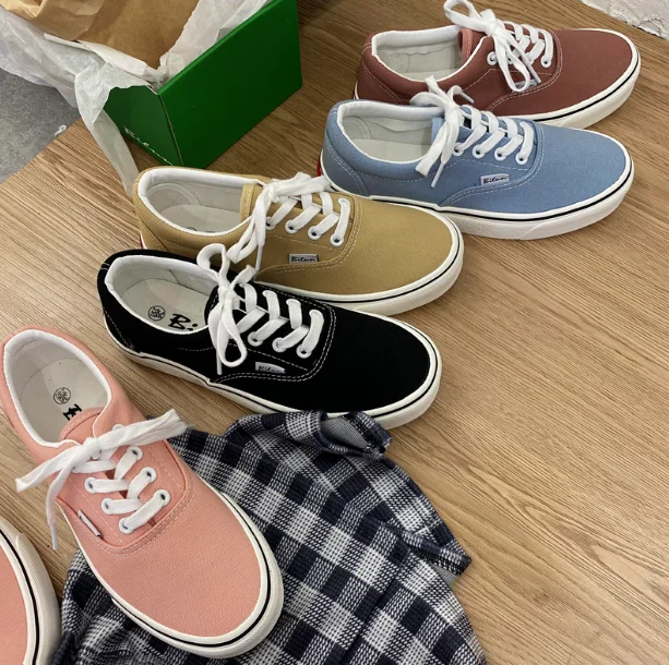 

Spring/summer 2021 new low canvas shoes Hong Kong-style street shooting Korean version of Joker women's shoes