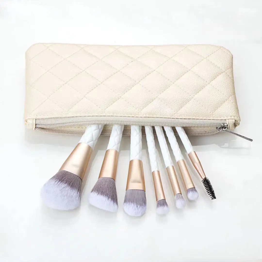 

Wholesale 7 pcs white black makeup brochas de maquillaje professional makeup kit makeup brush set with bag