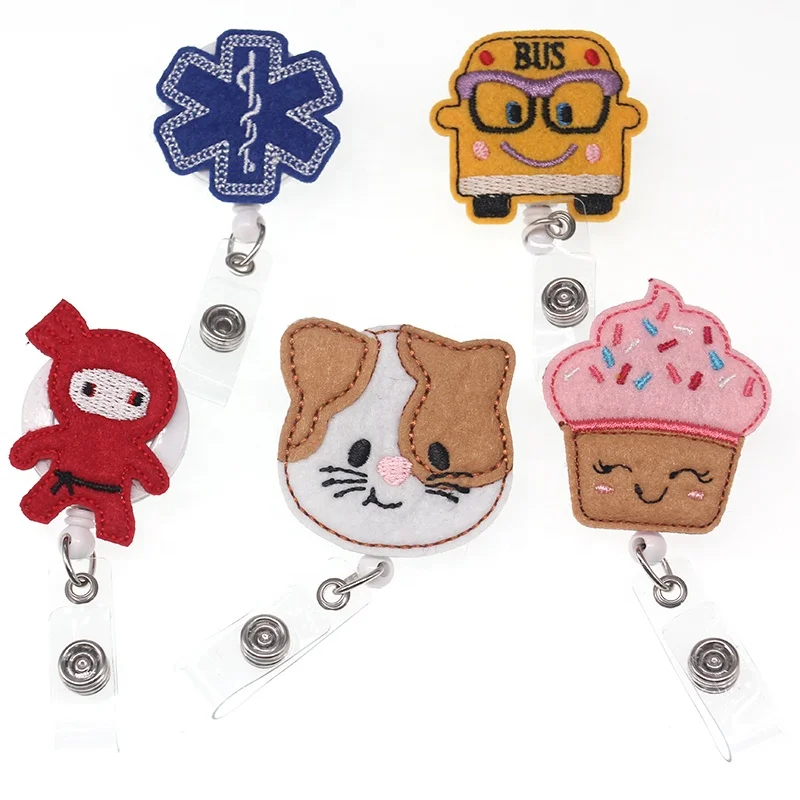 

Free Shipping Felt Medical Nurse Retractable Badge Holder Animal Cartoon ID Card badge Holder with Clip for Gifts 5 Style, As picture