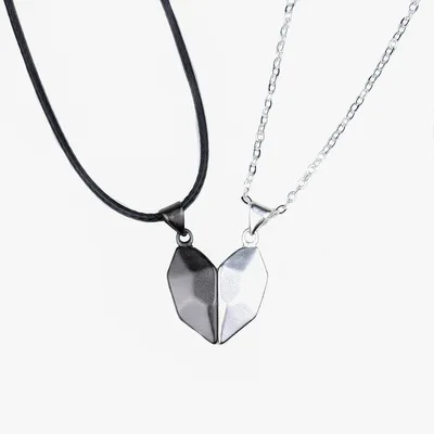 

Fashion Couples Magnetic Broken Heart Necklace Half Heart Couple Necklace For Couple, Photo