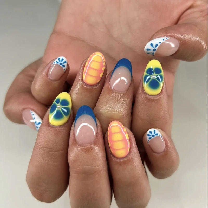 24 Pcs 3961 Vibrant Blue and Yellow French Short Round Nails Press on Nails Artificial Fingernails Customize