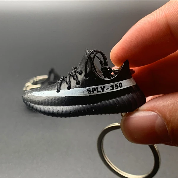 

Sneakers 3D Mini Inverted aj keychain three-dimensional school bag hanging buckle shoes keychain
