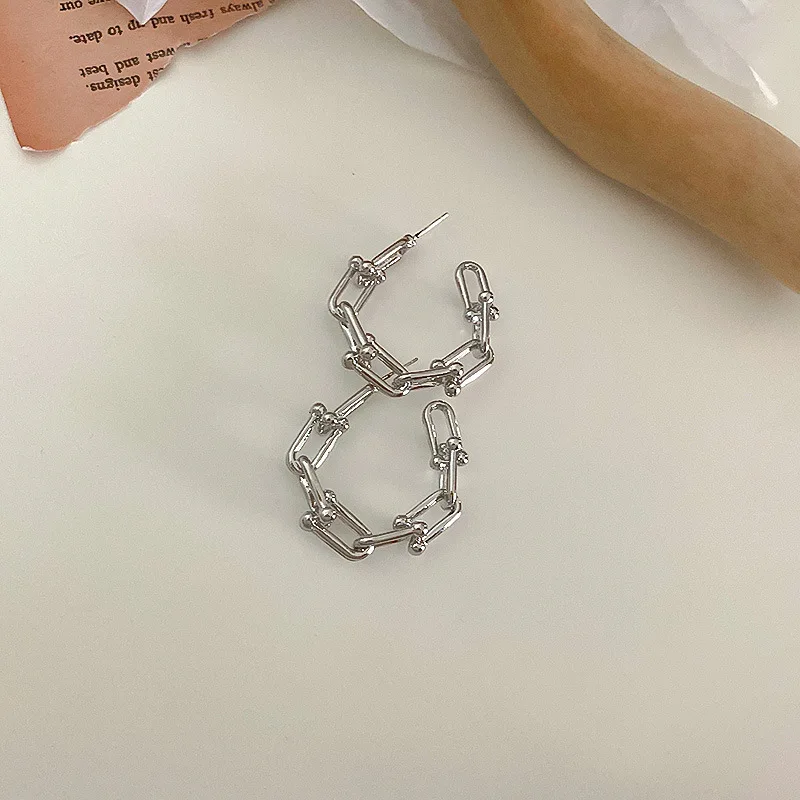 

fashion trendy jewelry hoop earrings with chains