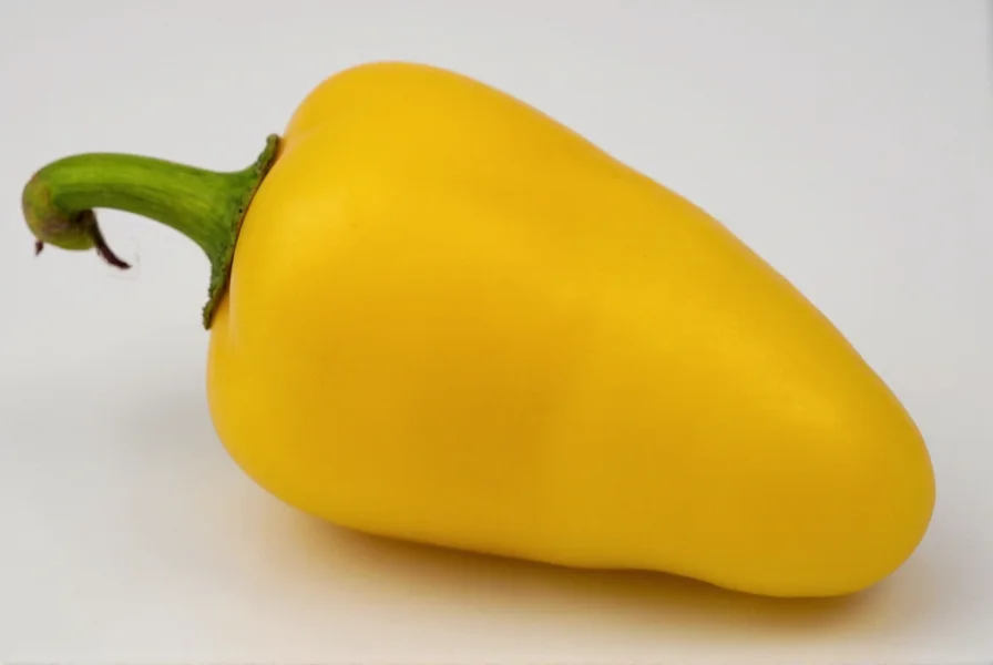 Banana Pepper: Mild Flavor Profile, Uses & Growing Guide
