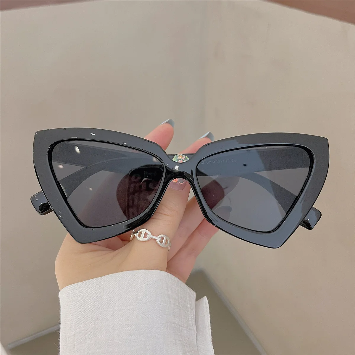 

DL Glasses 2022 new arrival retro cat eye triangle sunglasses custom logo wholesale fashion drop shipping gafas de sol, Picture colors