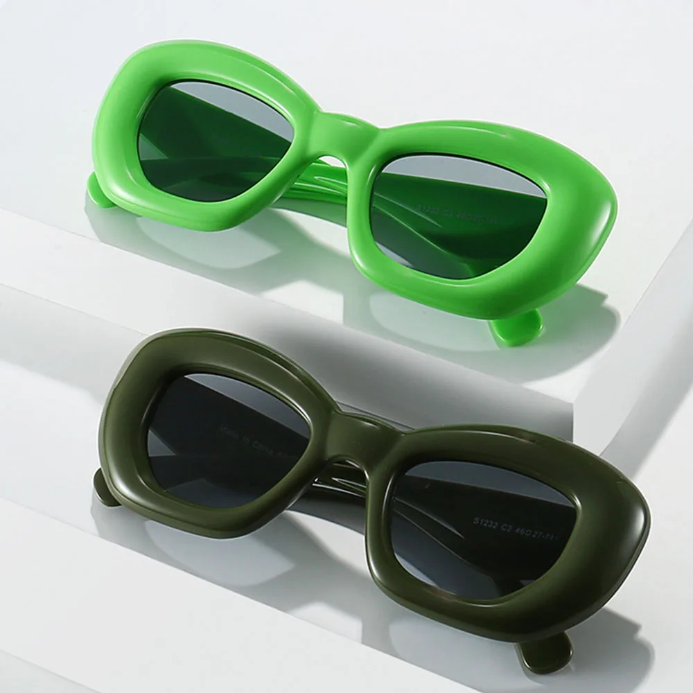 

Sparloo 10755 foaming thick cat eye plastic hinge cheap classic y2k sunglasses
