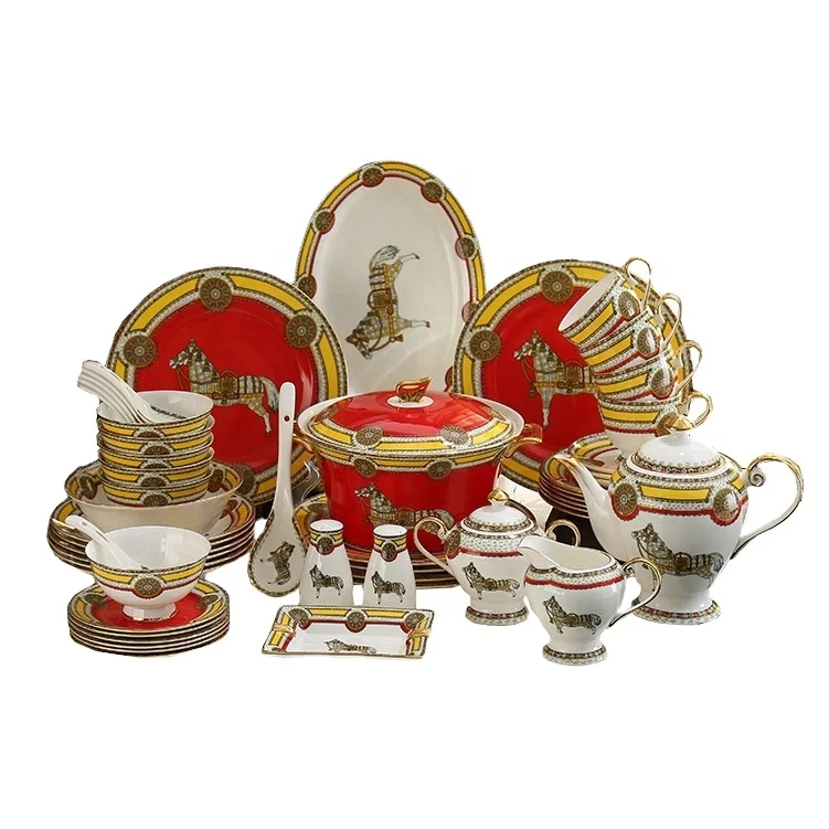 卸売58個西洋高級ダイニングルームセット赤い馬の家の装飾ファイン