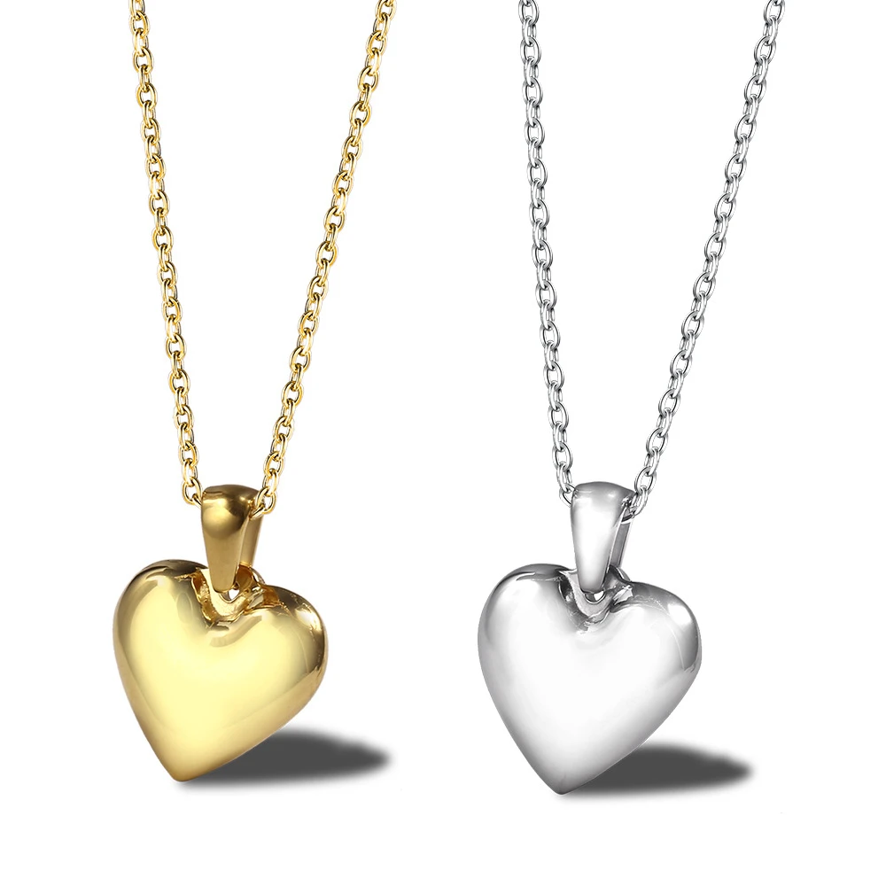 

European And American Fashion Stainless Steel 18K Gold Ladies Love Clavicle Chain Peach Heart Shaped Necklace