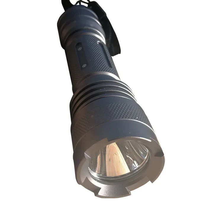 

MH-XL500 Tactical high lumen flashlight