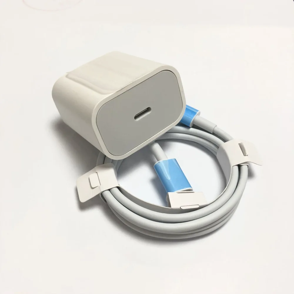 

New Arrival For Iphone13 Charger USB-C PD Charger 20W Fast Charging Square Charger For Iphone12 13 11 X 7 8, White