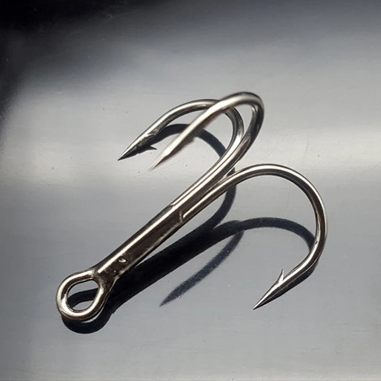 

Hot Sale 50pcs Mixed White Black Steel Alloy Three Sizes Overturned Barbed Treble Fishing Hooks Set, Silver