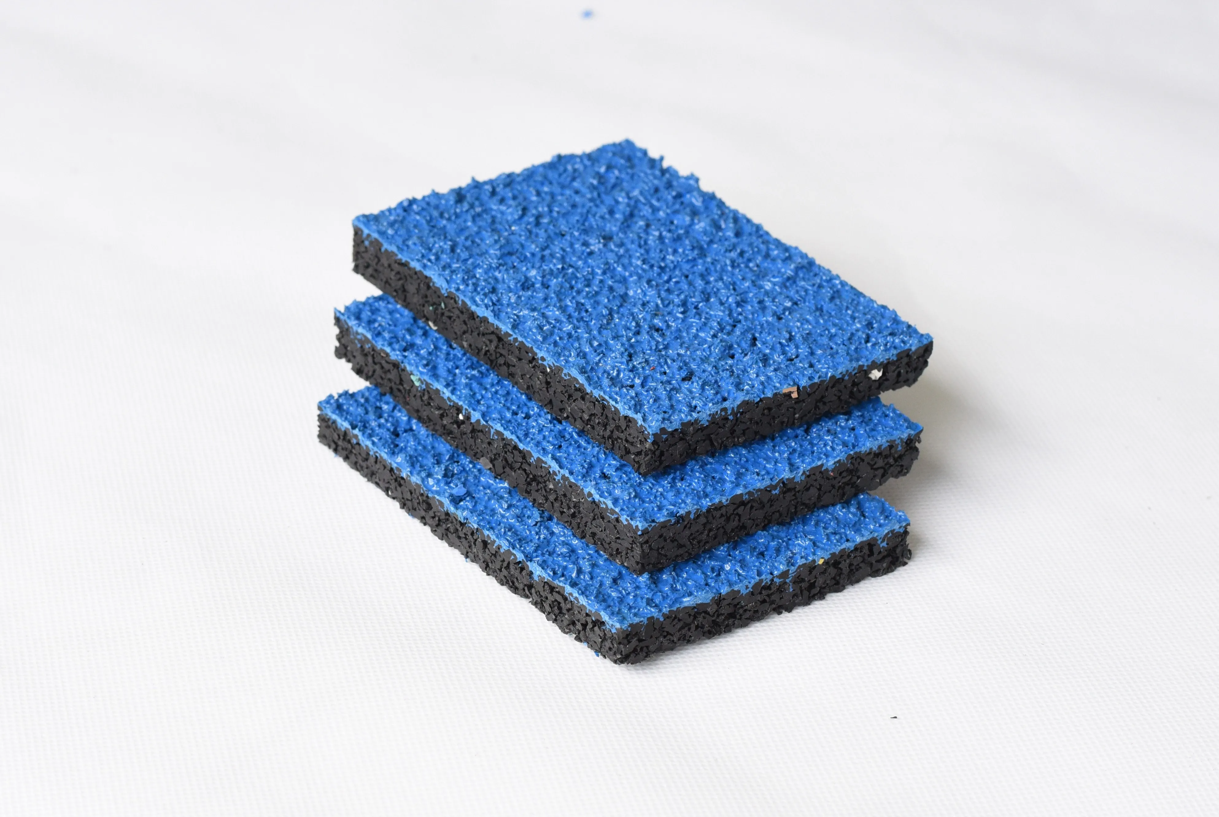 运动场地地板用透气运动橡胶运行系统材料