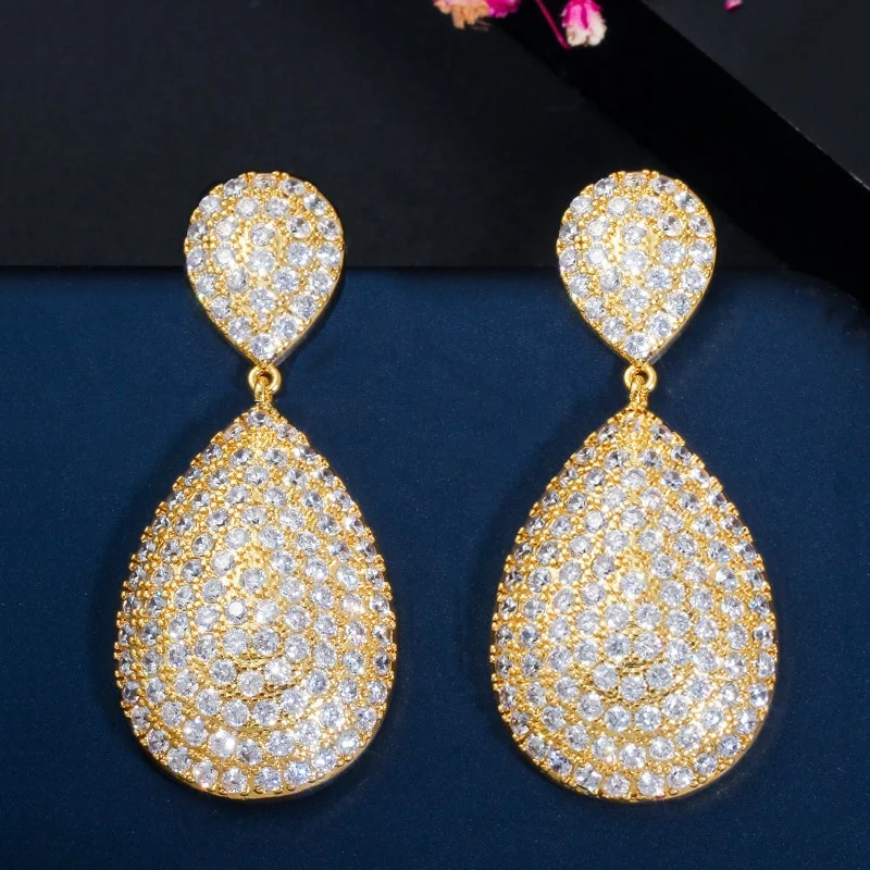 

Fashion Female Simple Tear Drop Design Micro Pave Full Gold Sparkly Cubic Zircon Dangle Earring Cocktail Jewelry, Picture shows