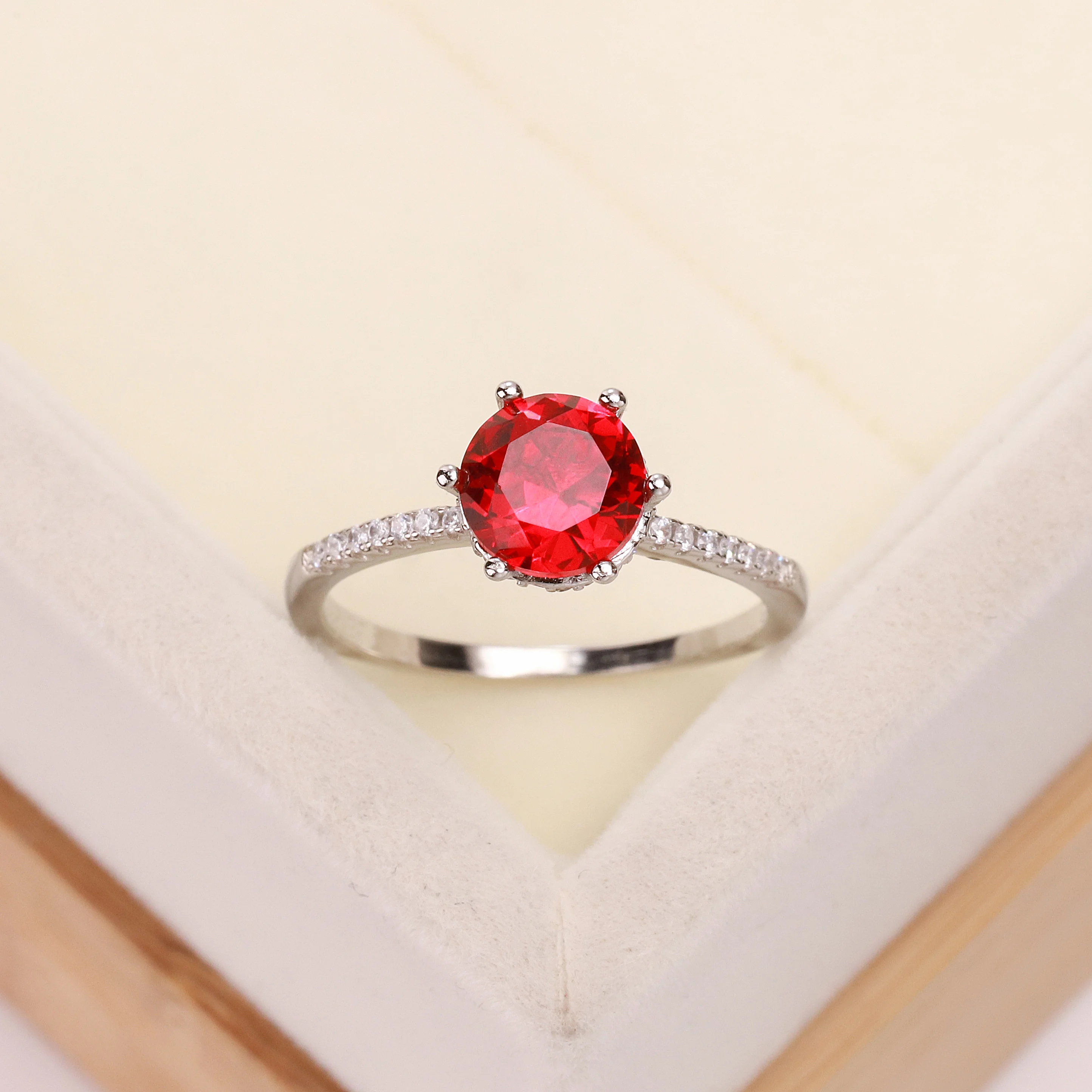 

Best selling European and American S925 silver wedding ring six claw round zircon lady red crystal jewelry lady gift