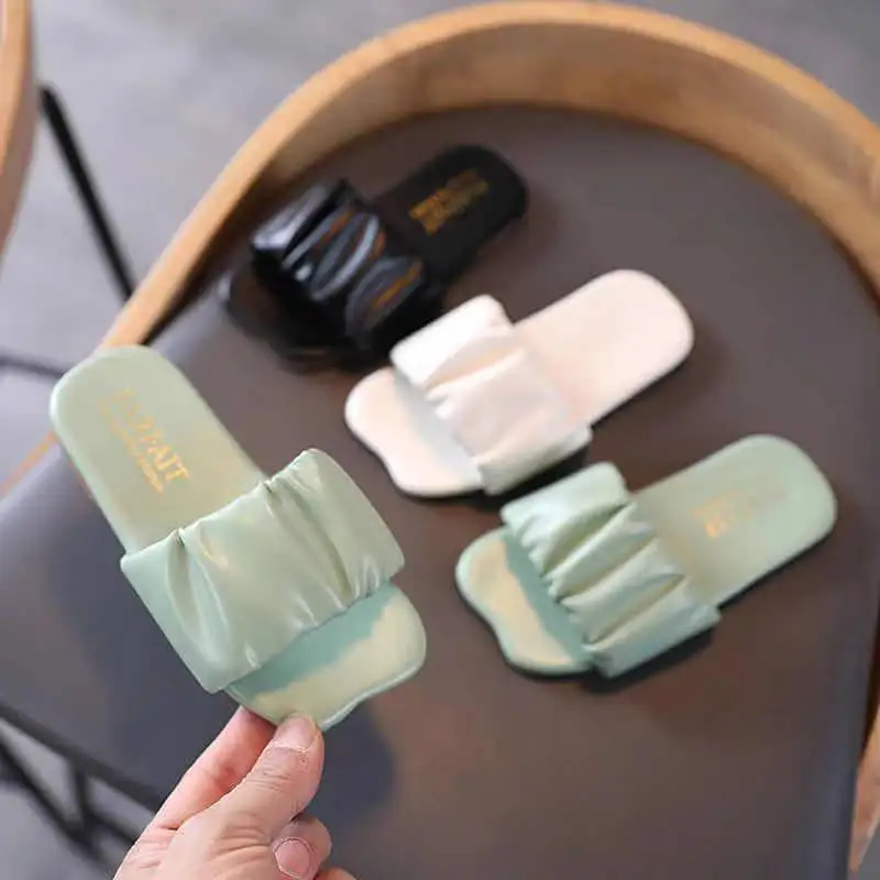 

2020 summer outside the new little girl children slipper