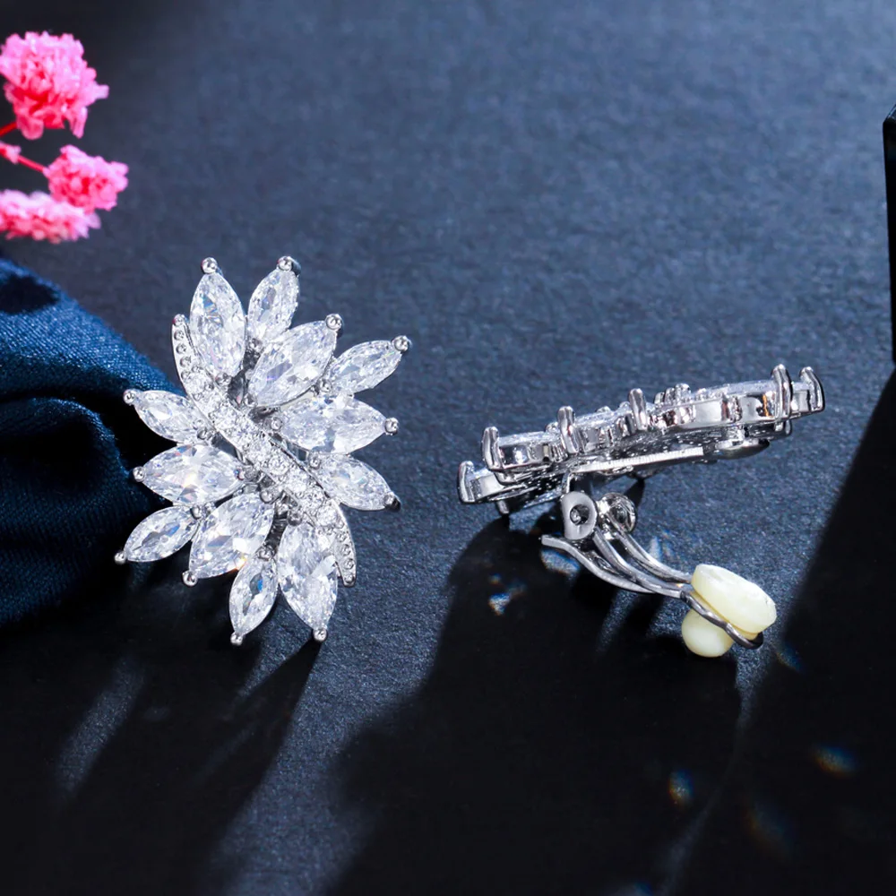 Classic Flower Shape CZ Stones Silver Plated No Pierced Hole Ear Clip on Earrings Jewelry for Women Party Wedding Jewelry