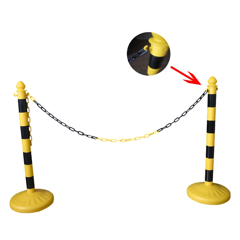 990938 Black and yellow barrier Plastic Chain 6mm 6meters 