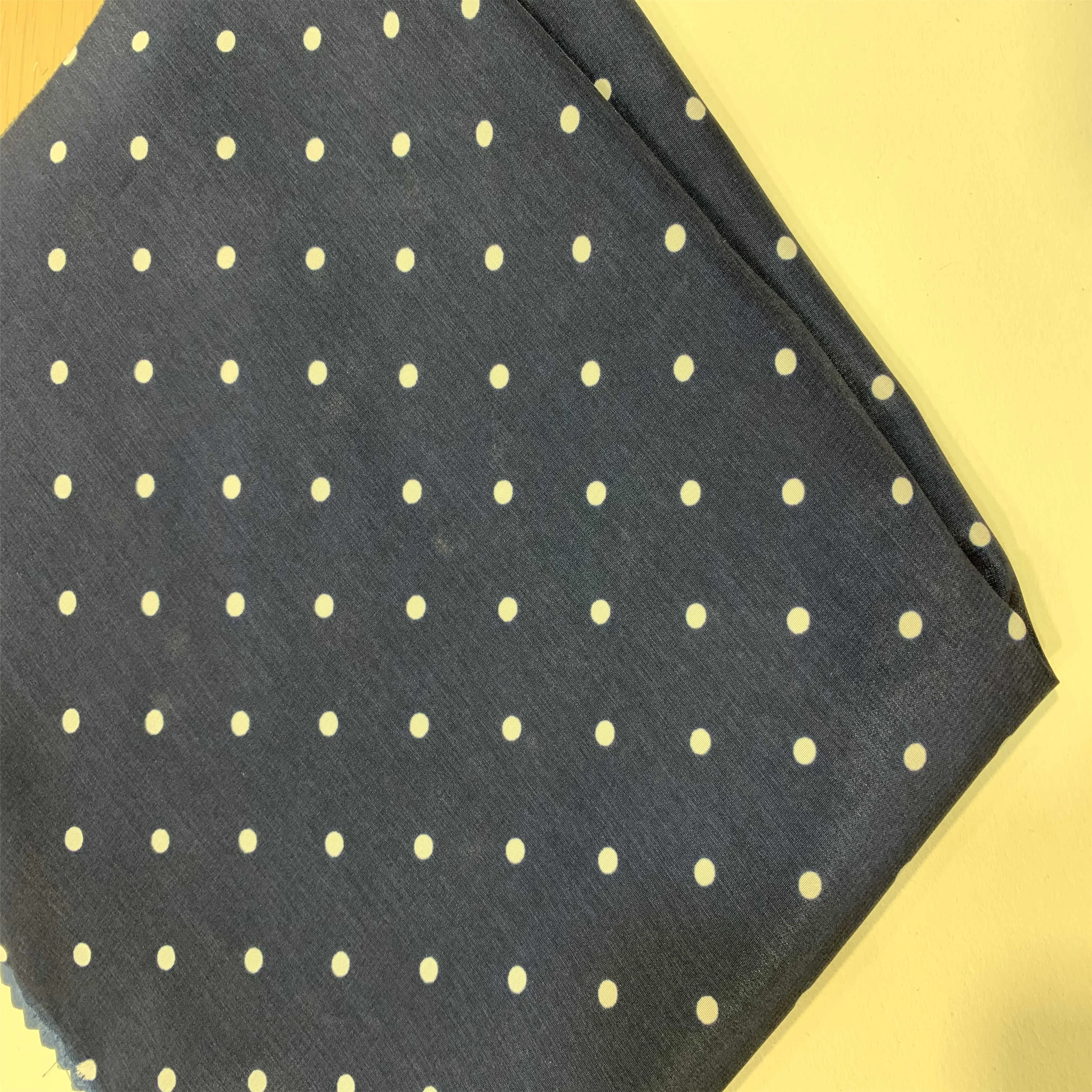 
Selected material 2026 composite filament chiffon floral printed fabric for women skirts 