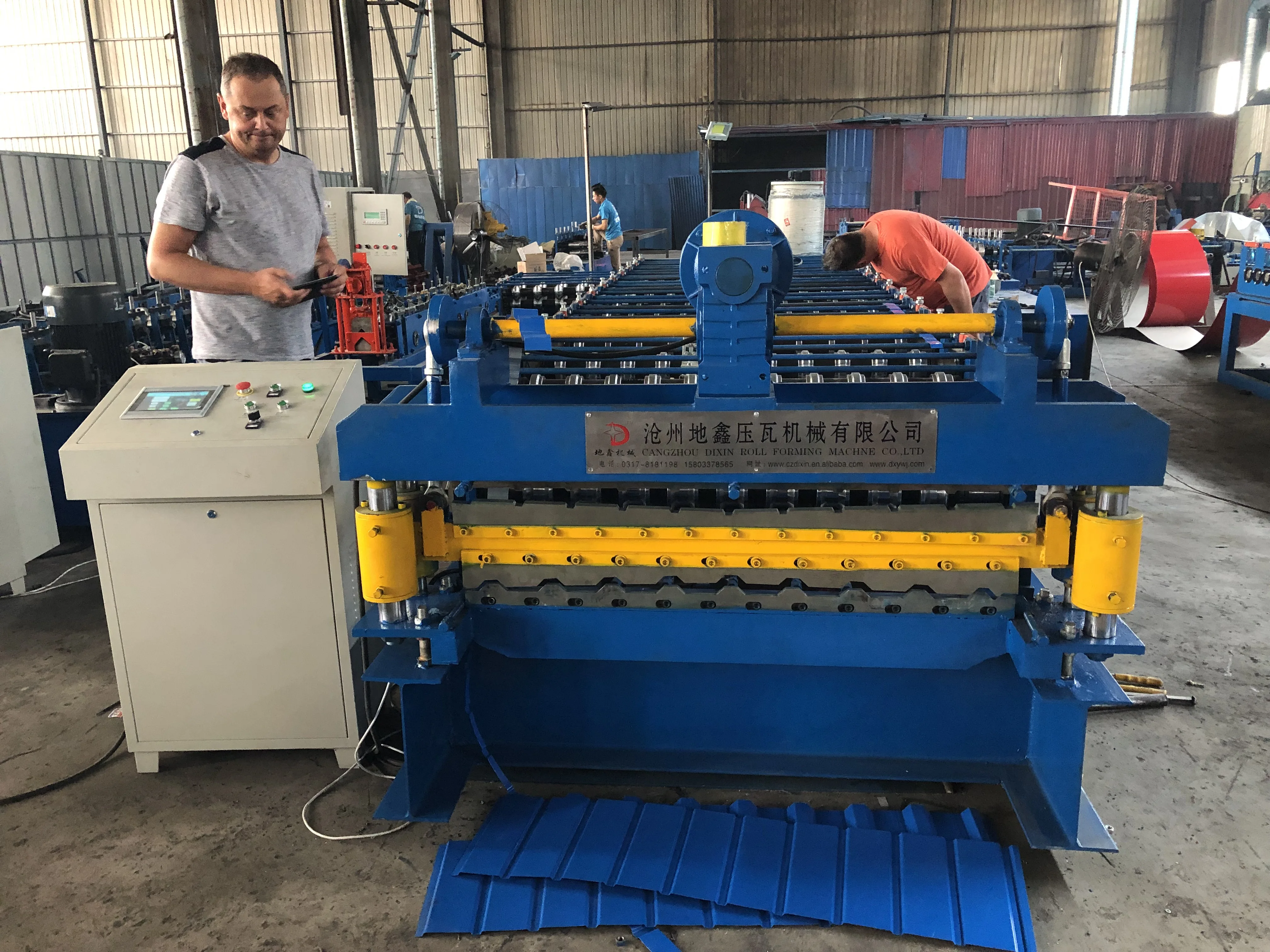 Professional Low Price double layer roof roll forming machine Tile pressing forning machine