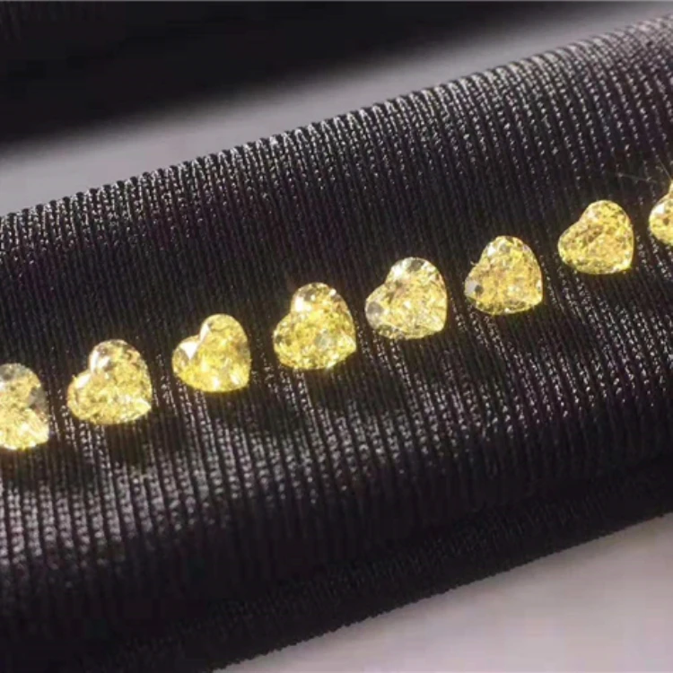 

Factory Supply Real Diamond Heart Shape 0.728ct 8p FY SI-VS Clarity Color Yellow Natural Loose Diamond