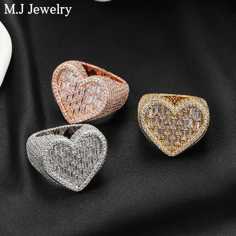 2023 Trendy  Jewelry Hip Hop Iced Out Rings Gold Plated Cubic Zirconia Diamond Heart Baguette CZ Pink Ring For Women