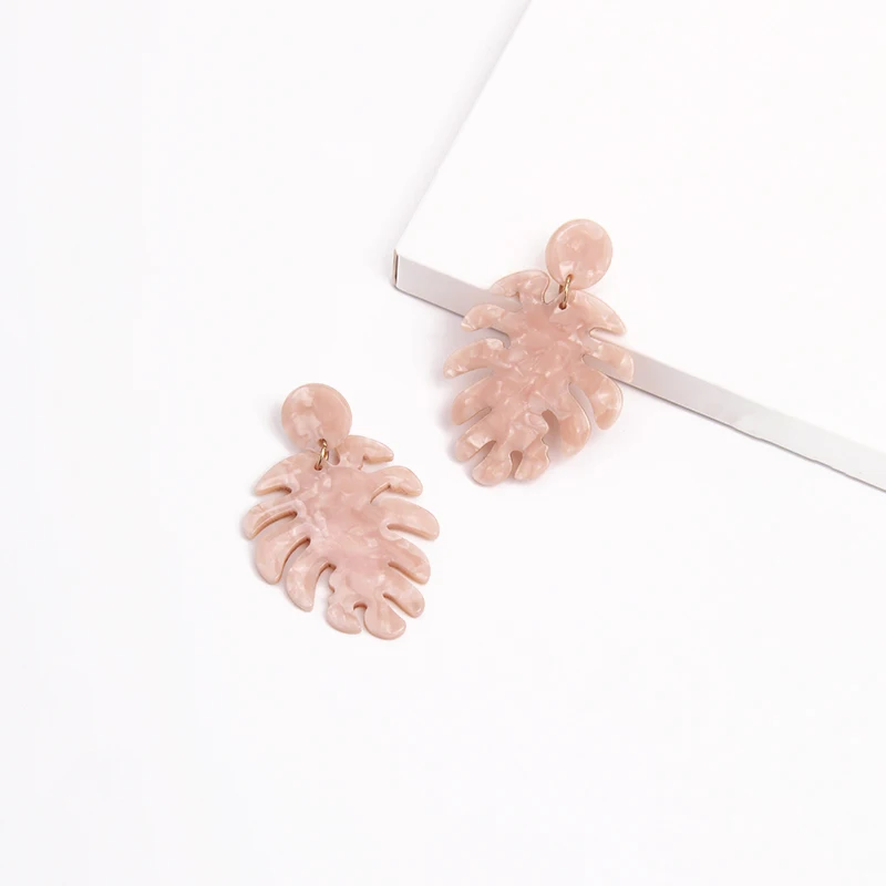 

2020 Hot Sale Women Fashion Dangle Earrings Acrylic Pink Plam Tree Leaf Drop Earrings, As picture show