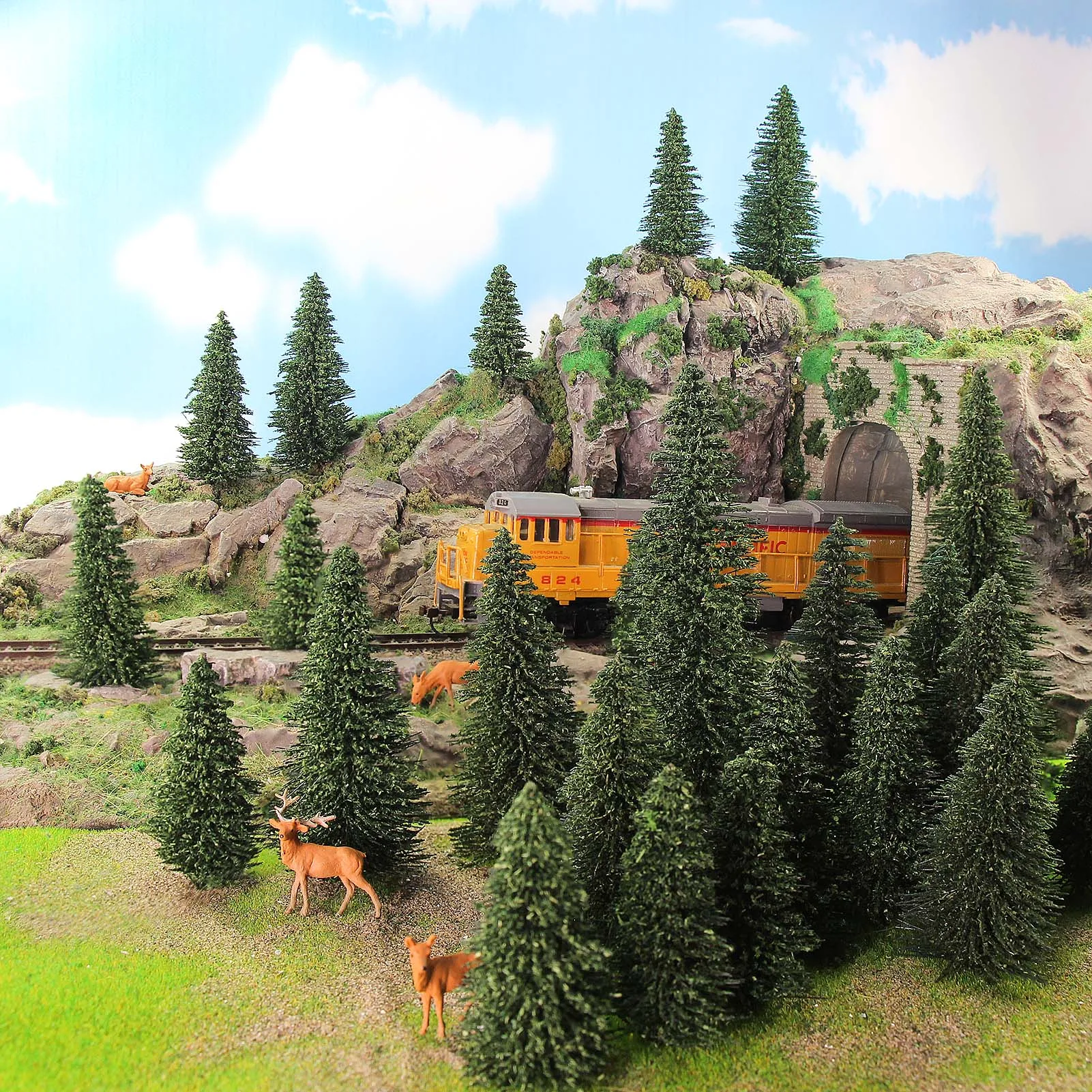 

S0804Mx Model Train Railway Layout Mini Scenery HO/O/N/Z Scale Model Pine Trees with Moose Deer Artificial