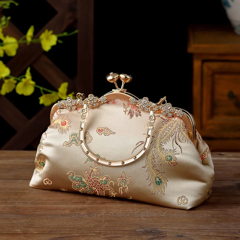 

Ladies Girls Golden ring buckle chi-pao embroidered wedding dinner Handbags clutch bags for party, Golden, silver, black