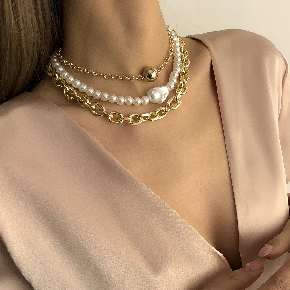 

SHIXIN Elegant Classic Charming Three Piece Combination Chain Necklace White Baroque Pearl Adjustable Female Necklace