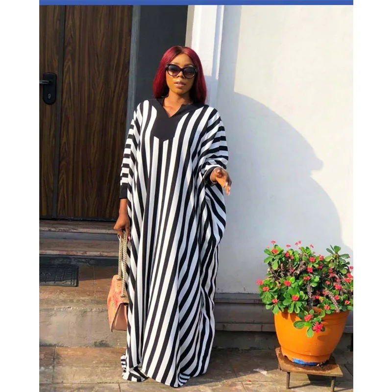 

china manufacturers direct supply Black and white striped large bat sleeve plus-size African dubai digital print fancy kaftan