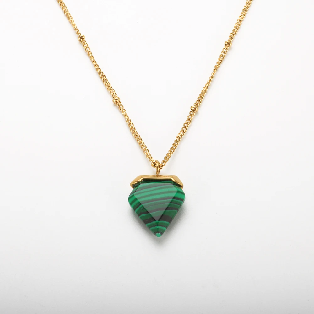 

Trendy Green Crystal Stone Pendant Necklace 18k Gold Plated Stainless Steel Jewelry Heart Black and Emerald Green Necklace