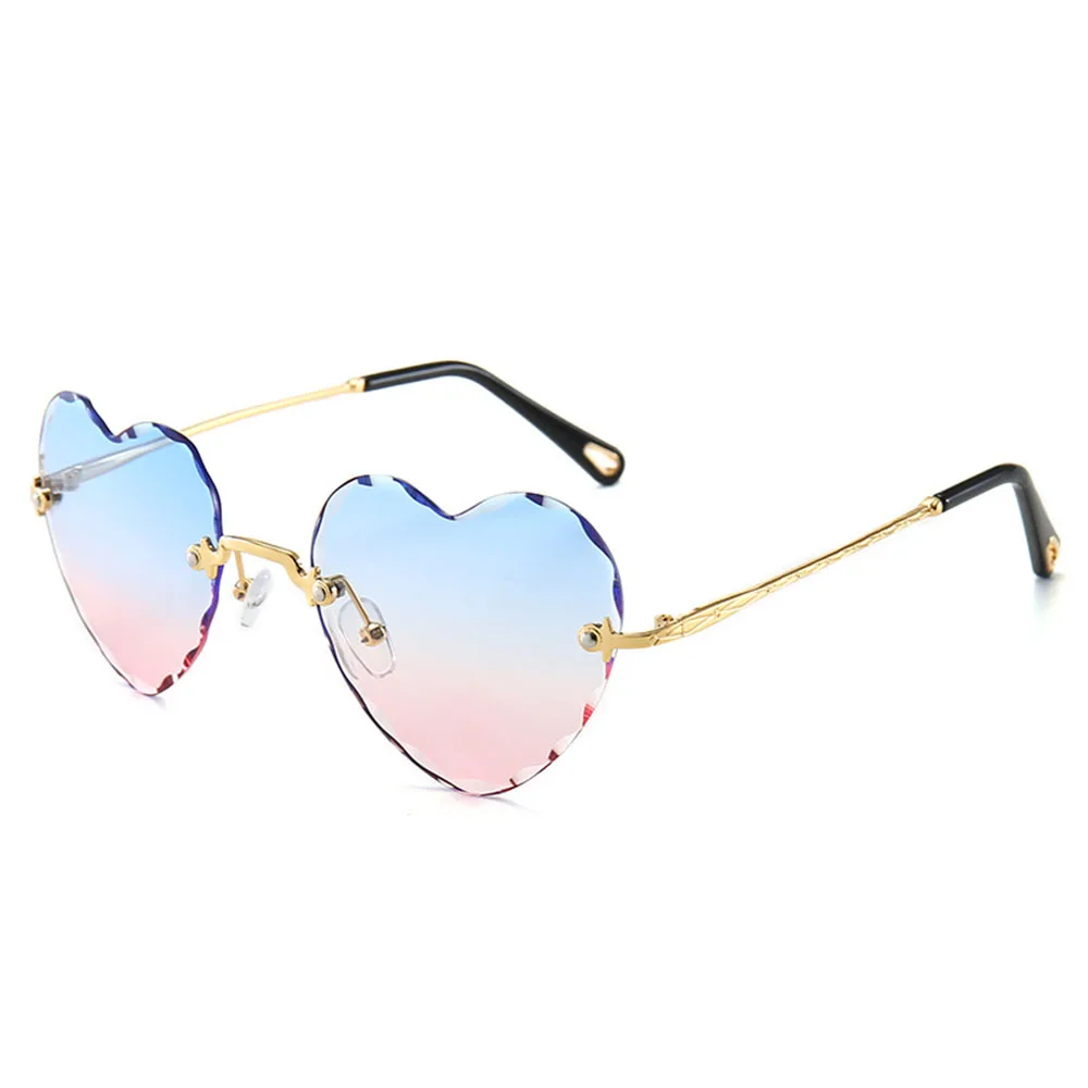 

Wholesale Custom Logo Colored Women Fashion PC Frame Sunglasses Heart Shape 2020