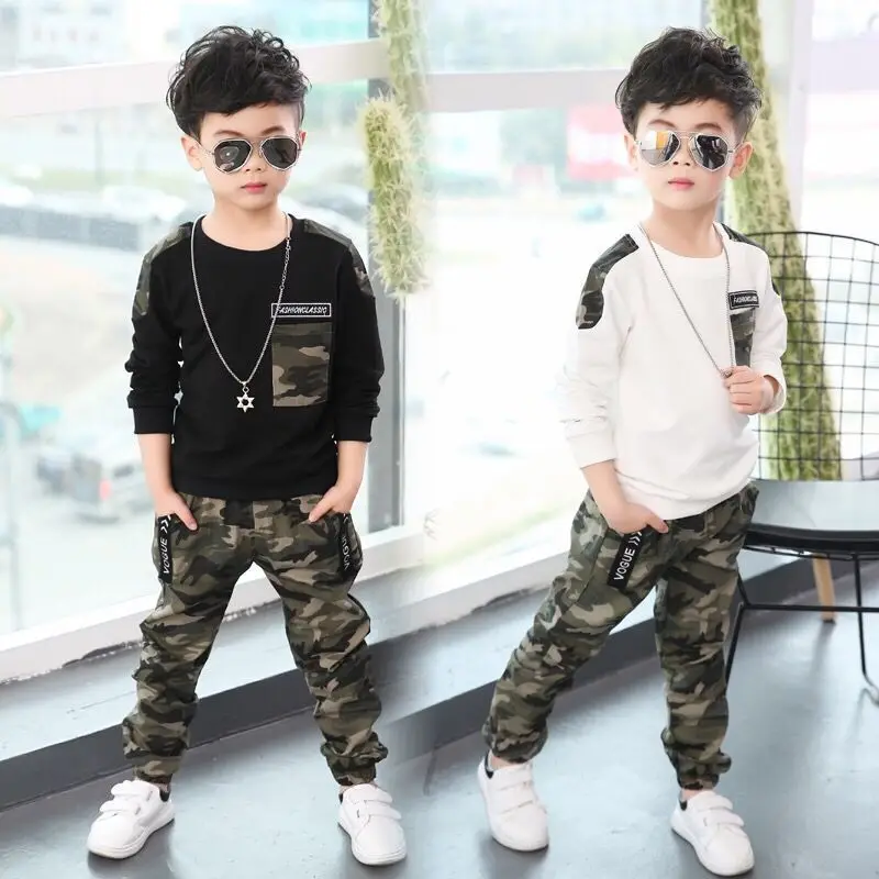 

Autumn Children's suits models new boy suits hooded camouflage children's clothing two sets big boys clothes