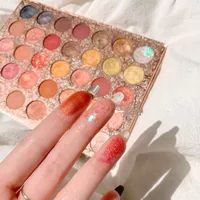 

VMAE High Quality Pigment 35 Classic Color Matching Shimmer And Neutral Matte Makeup Color Wet Eyeshadow Palette with Cardboard