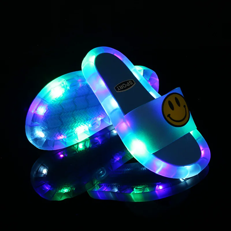 

Wholesale Smiley Smile Face Sendal Anak Led Light Up Children's Sandals Slides Shoes Kids Slippers For Kid With Light
