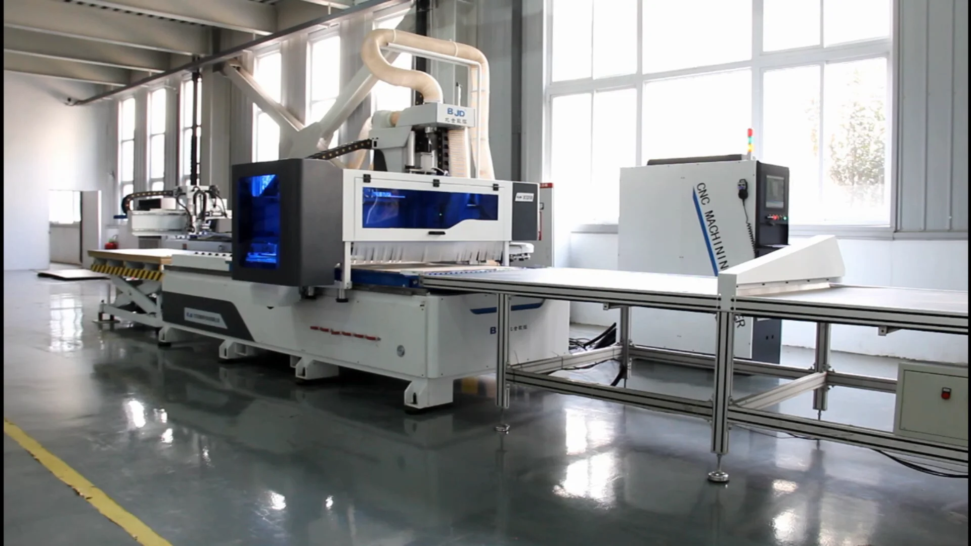 高精度胶合板全自动数控木工切割机