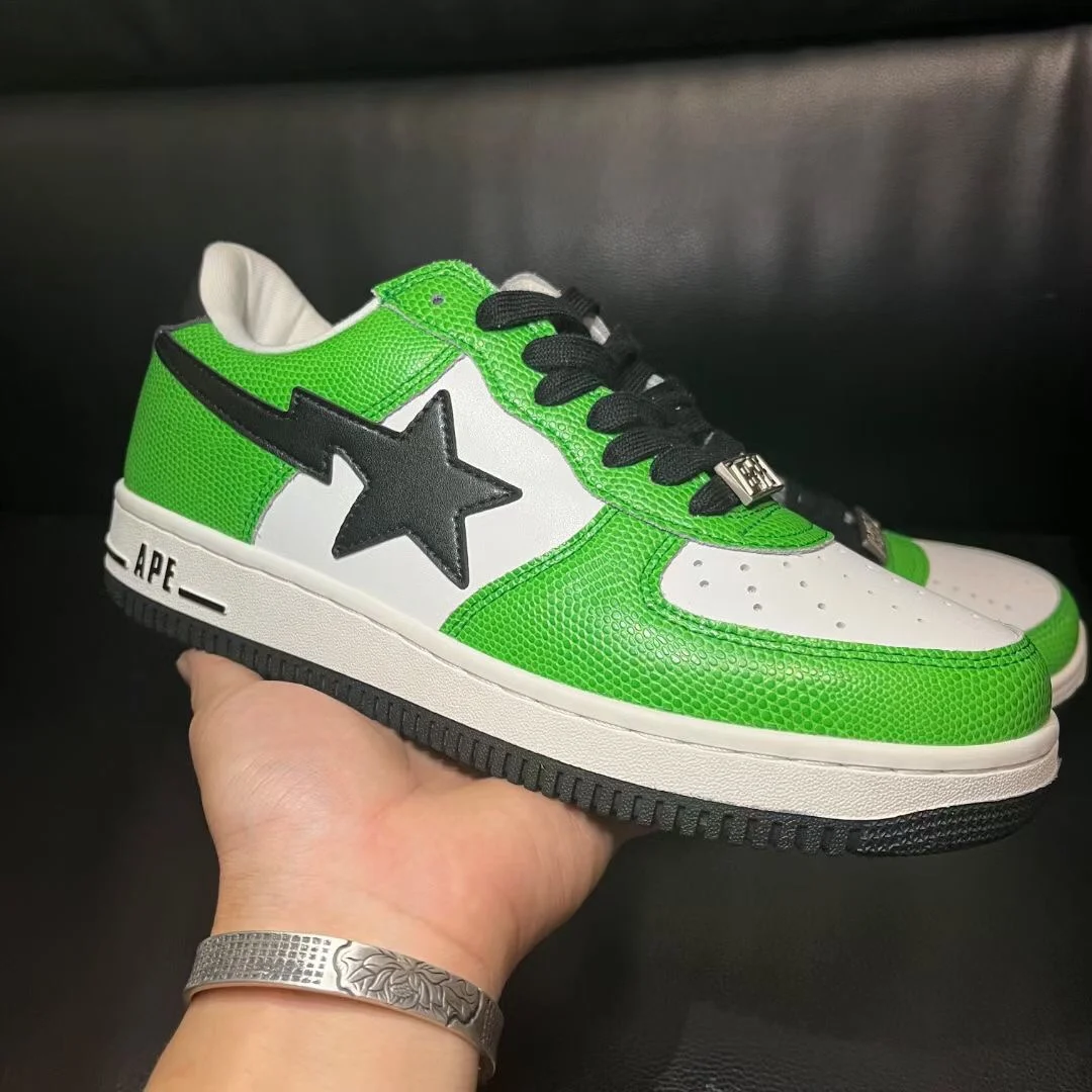 

BAPESTAGreen serpentine design meteor snakeskin First year limit skateboard shoes men's and women's niche low top fashion shoes