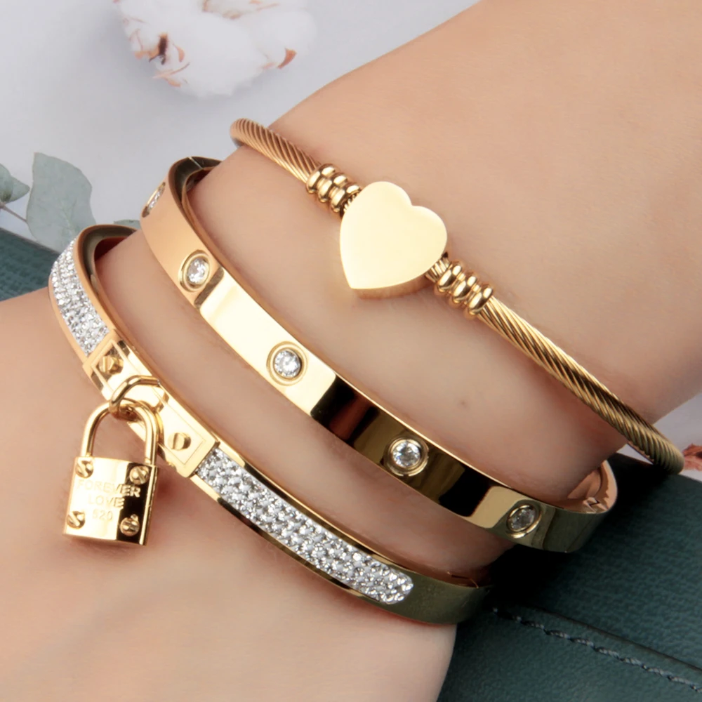 

High-quality gold-plated jewelry gift diamond hanging small lock heart-shaped accessories stainless steel bracelet women
