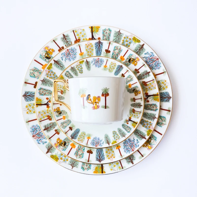 China Supplier Pastoral Style Unbreakable Gold Porcelain New Fine Bone China Tableware Sets